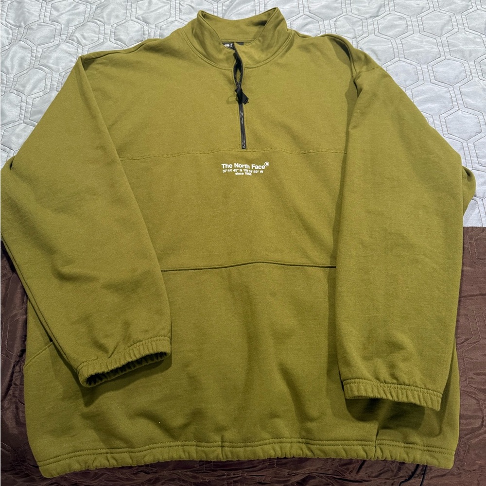 The North Face Men’s AXYS ¼-Zip Fleece in Forest Olive 2XLT